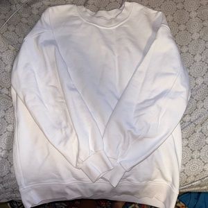 perfectly oversized crew